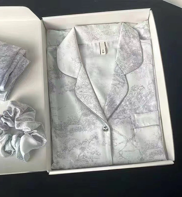 Sand-painting pattern mulberry silk pajamas