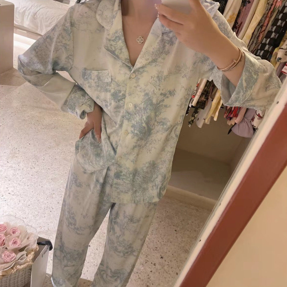 All-season mulberry silk long sleeve pajamas