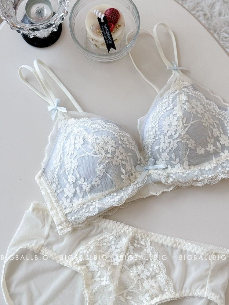 French Lace Wireless Push-Up Bra Set