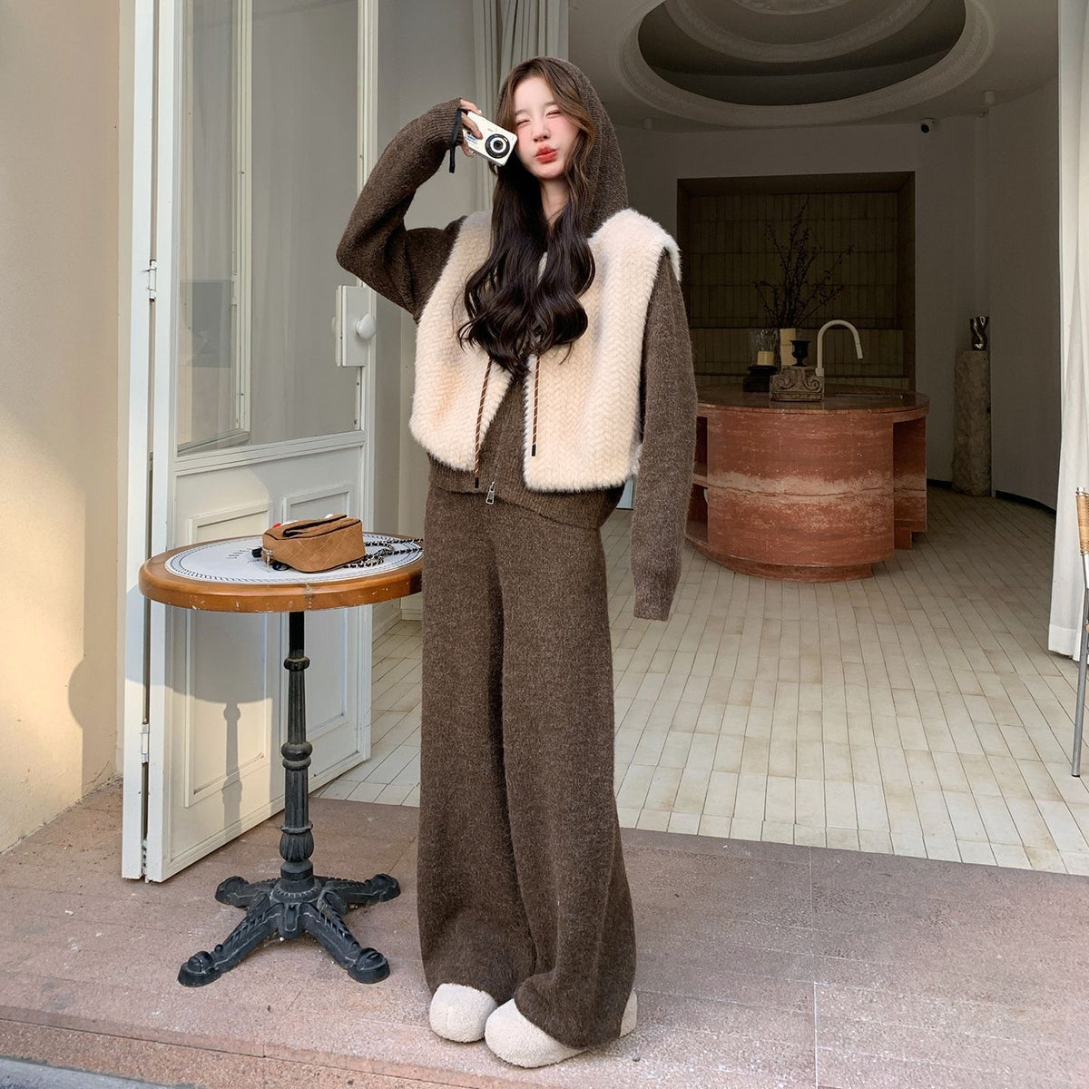 Women's Plush Zip-Up Hoodie & Wide-Leg Pants Set