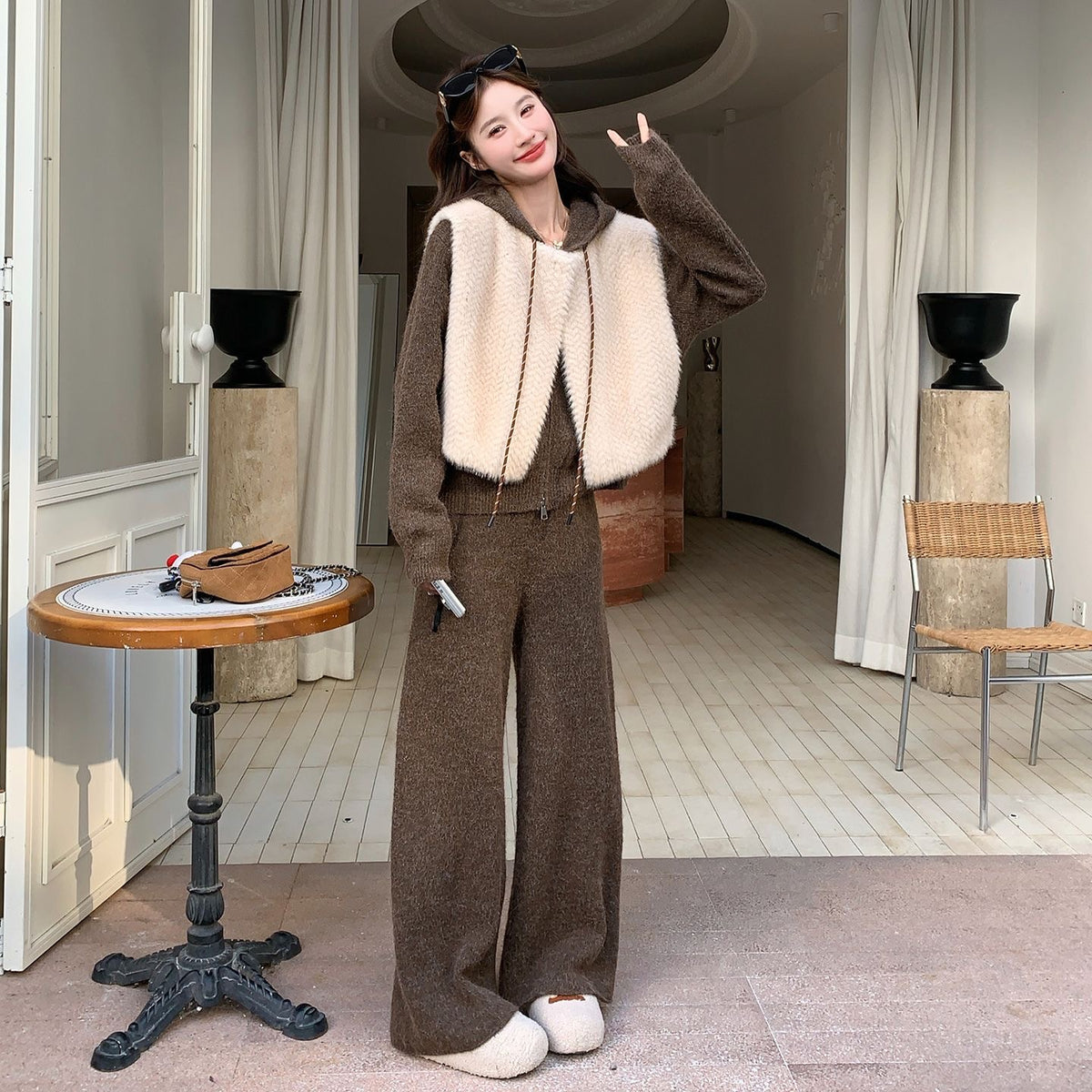 Women's Plush Zip-Up Hoodie & Wide-Leg Pants Set