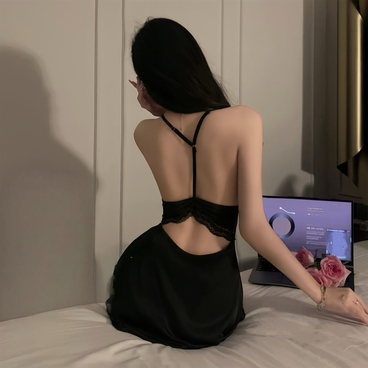 性感美背｜富家千金性感露背睡裙