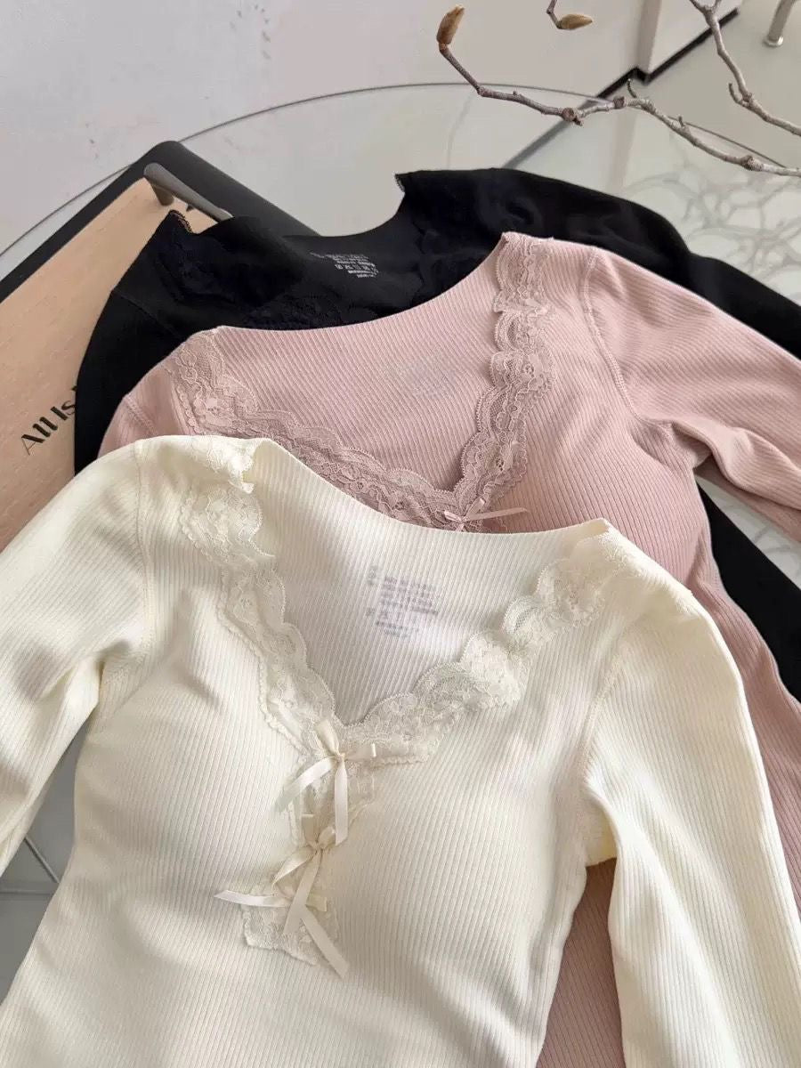 Lace-Trim Ribbed Thermal Top with Warming Patch