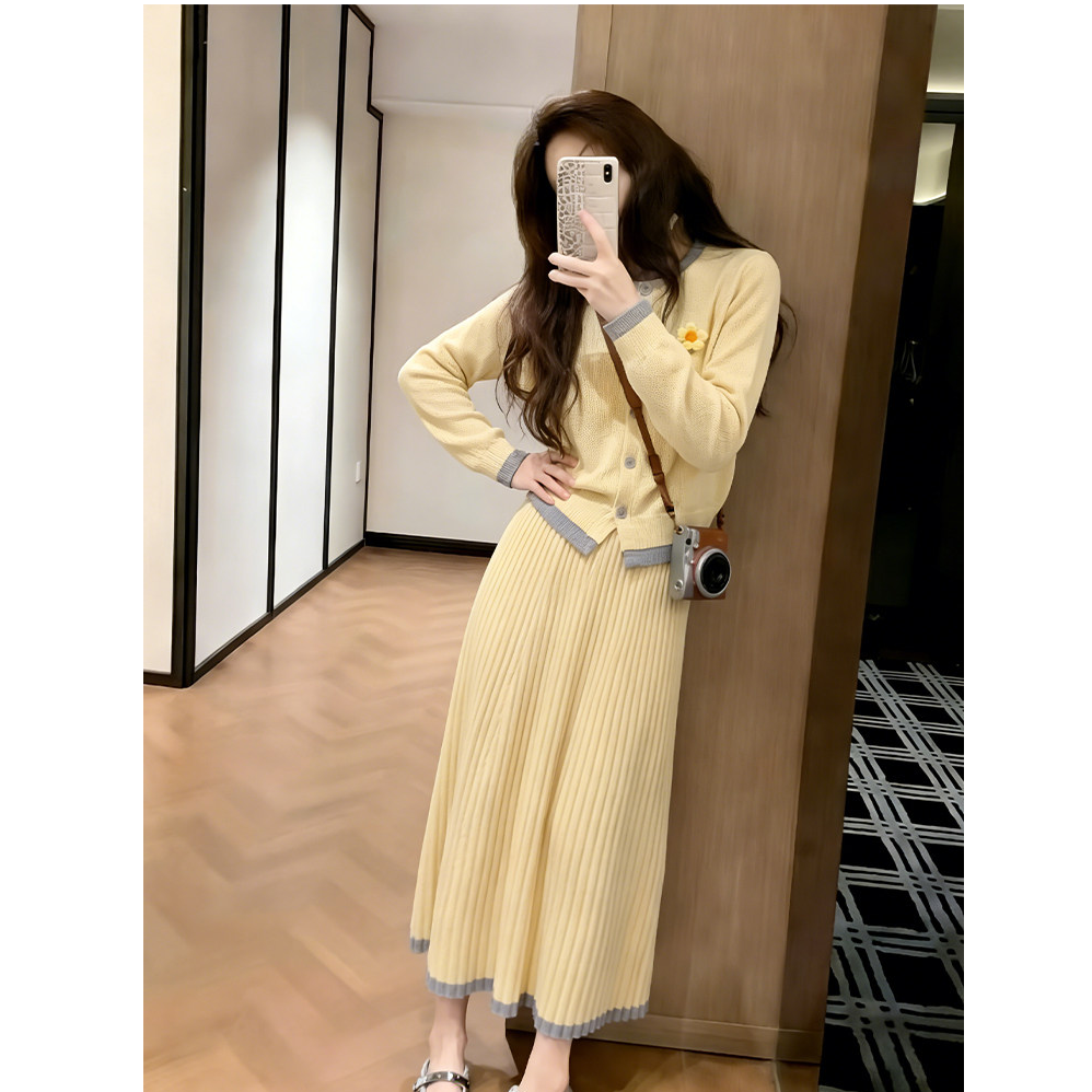 Chick Yellow Knit Cardigan & Pleated Skirt Set – Cute Two-Piece Outfit