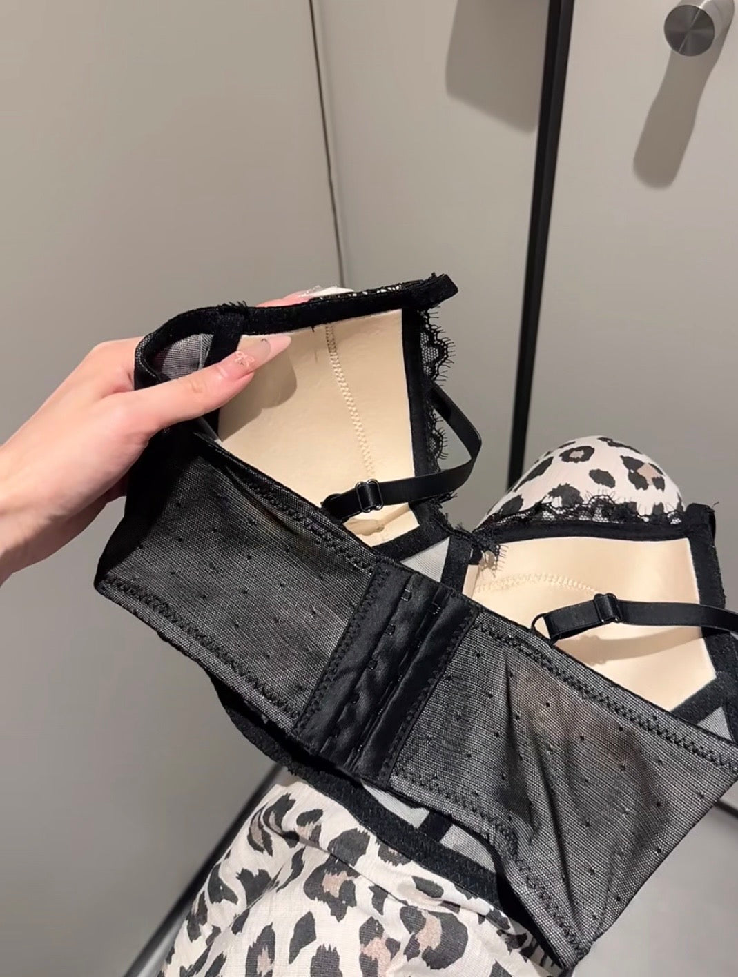 辣妹性感蕾丝鱼骨聚拢文胸