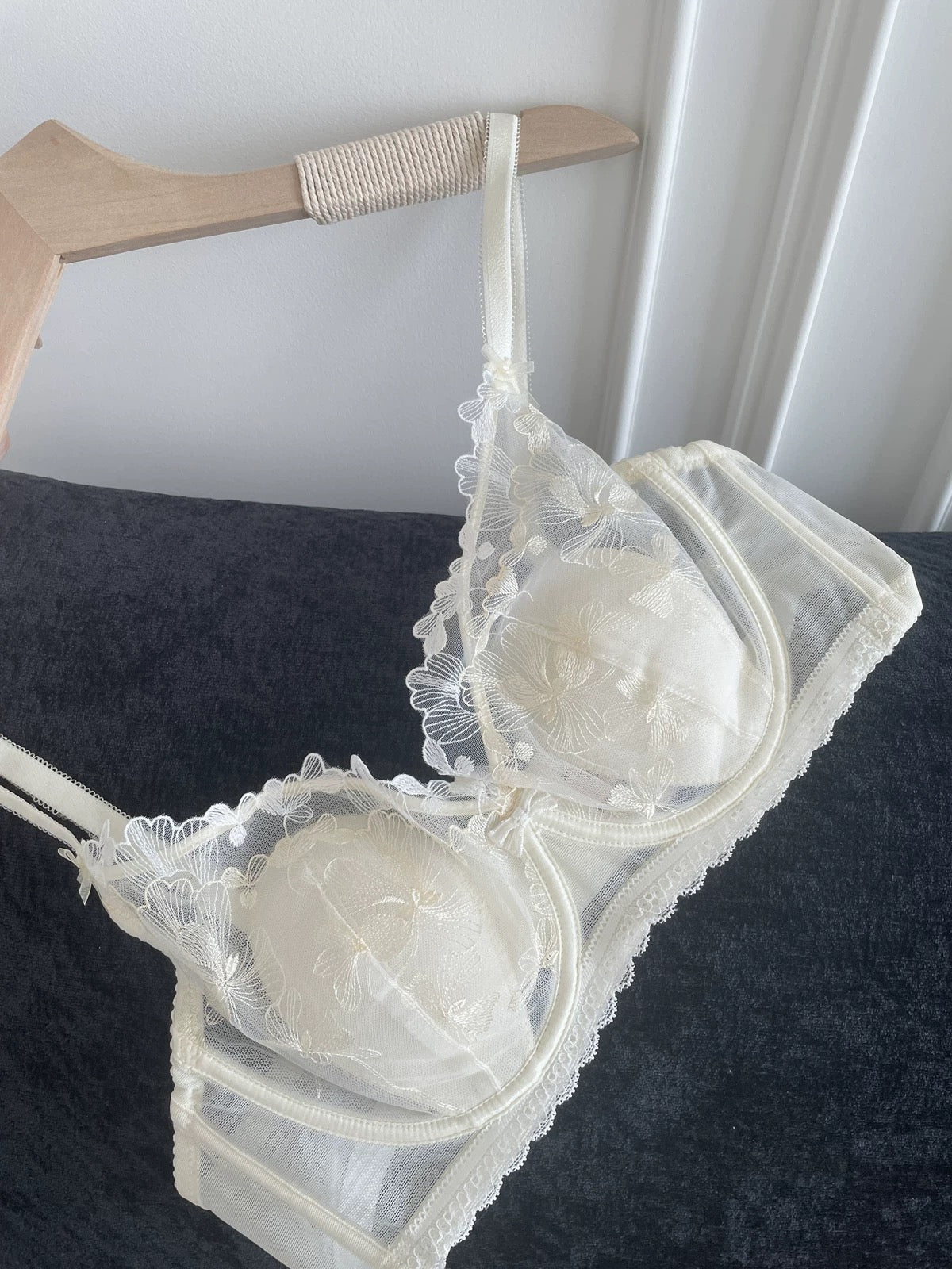 Ultra-Thin Breathable Soft Lace Bra Set