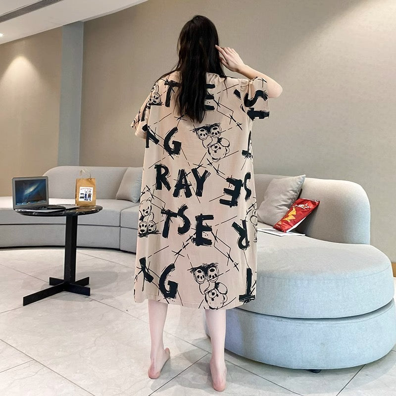 Stylish Oversized Letter Embroidered Nightgown