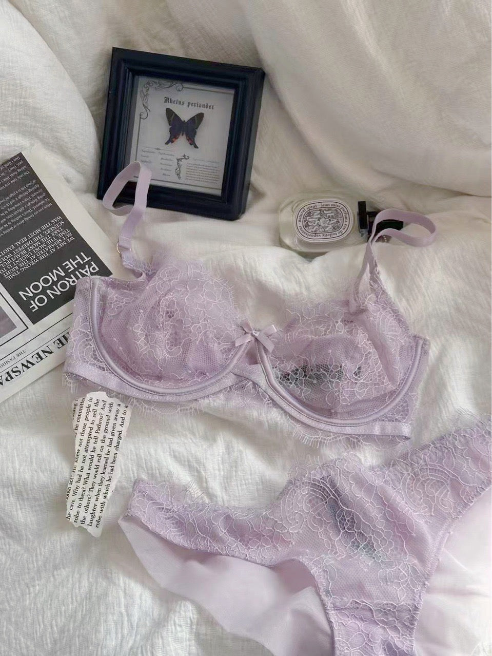 Soft Lace Underwire Bra and Panty Set