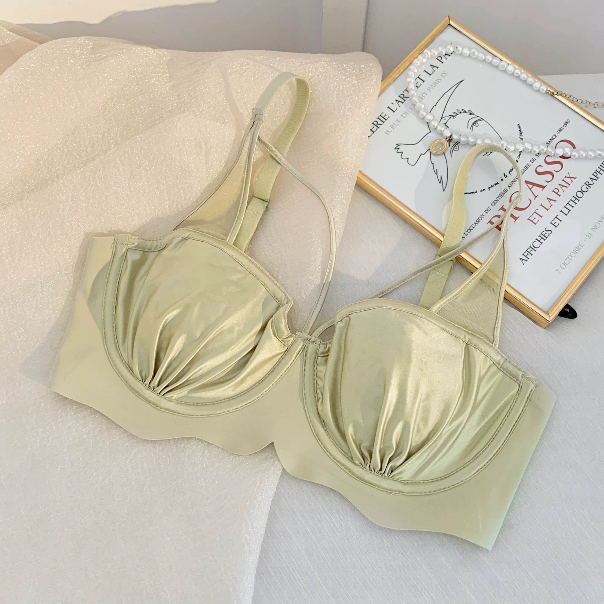 Classic Deep V Push-Up Plunge Bra