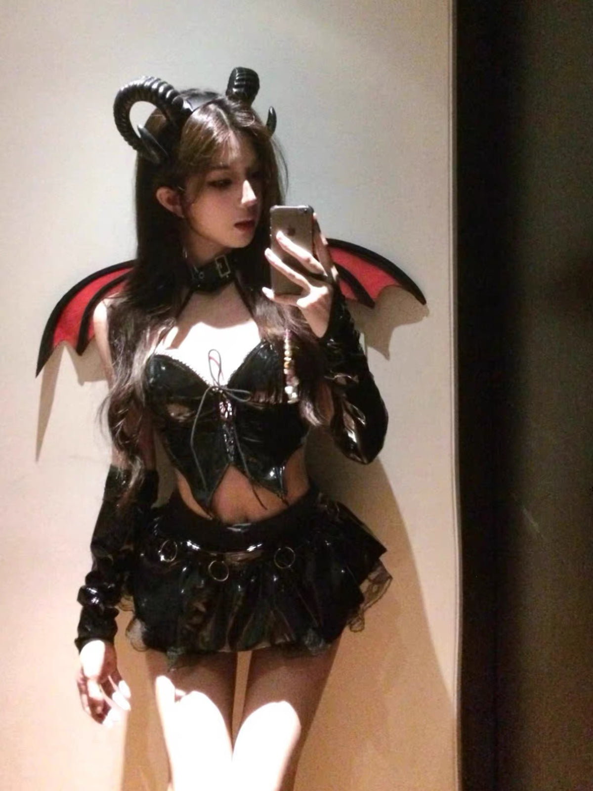 调皮小恶魔曲线紧身裙
