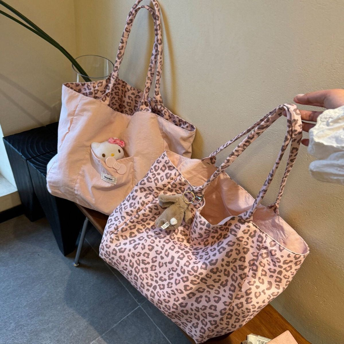 DISPLAY ONLY - Large-Capacity Leopard Print Tote Bag
