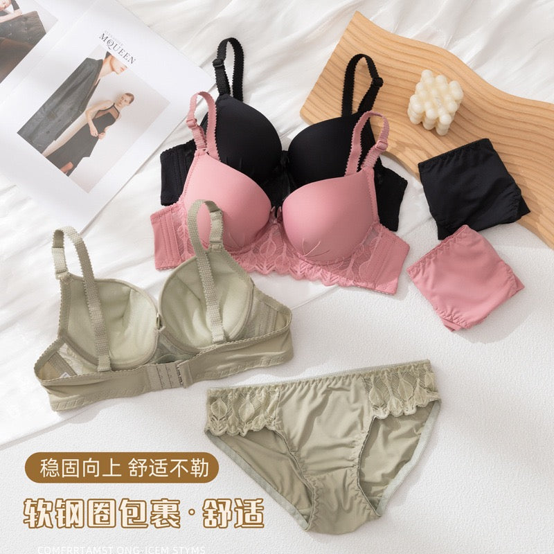 CloudLift Padded Soft Underwire Lace Bra & Panty Set