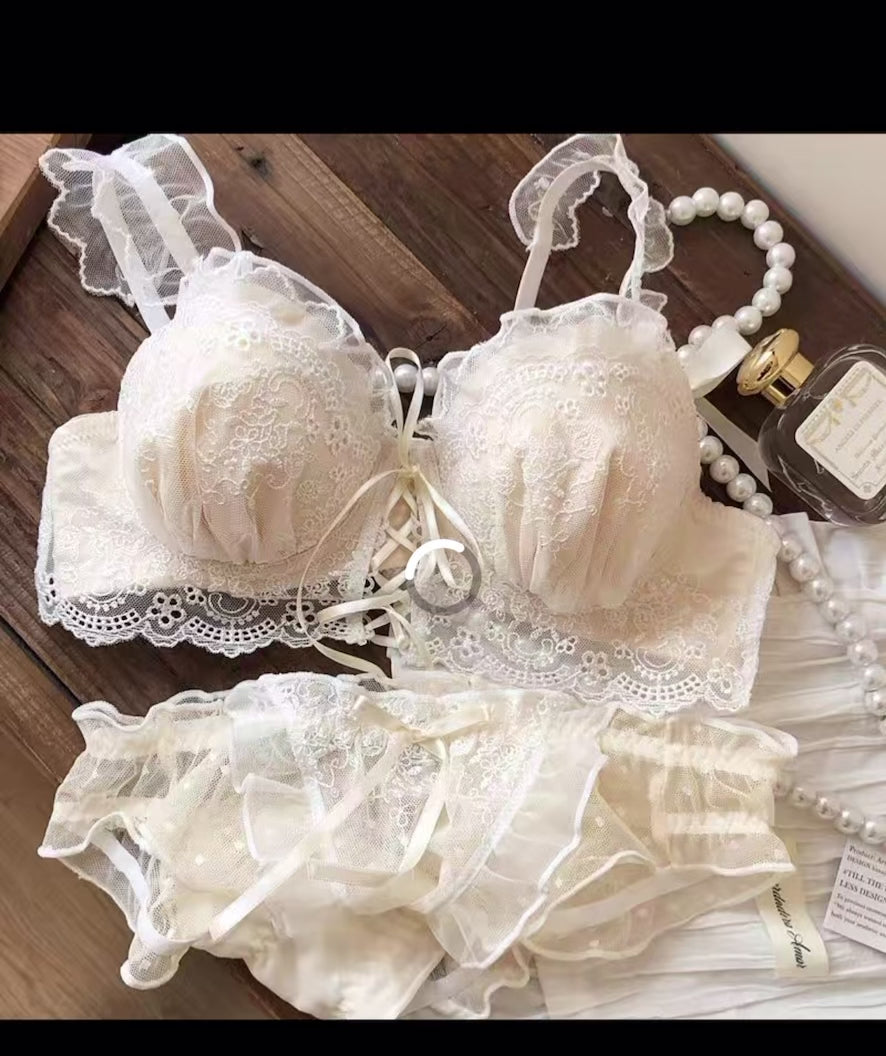 Load video: French Style Bridal Pearl Comfy Bra Set